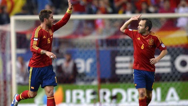 Andrés Iniesta y Sergio Ramos, los futbolistas de La Roja que dominan Instragram