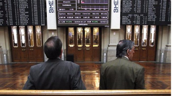 Las bolsas empiezan a achacar el temor al Brexit: el Ibex cae un 2,2%