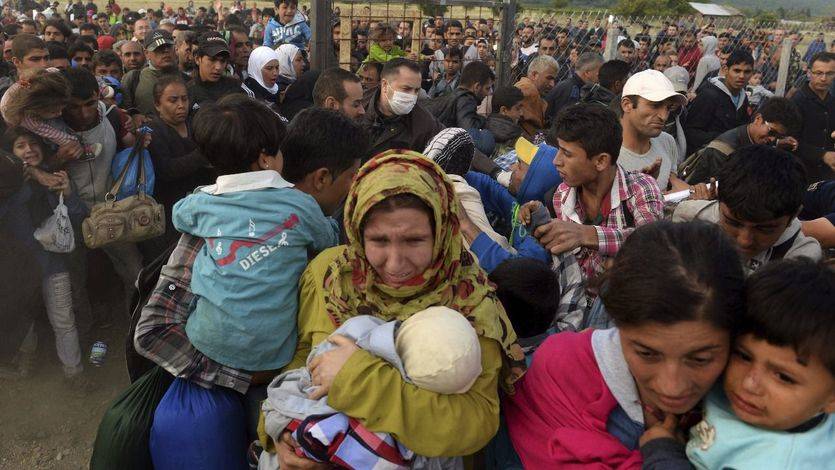 >> España reubicará 418 refugiados este mes desde Grecia, Turquía y Líbano