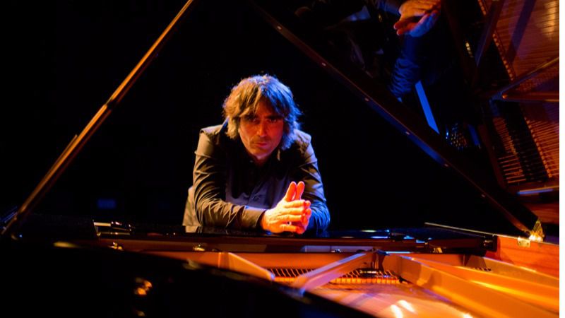 'Zuri', una rica y variada paleta de melodías que nos regala el pianista Mikel Azpiroz