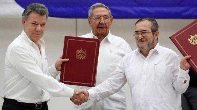 La guerrilla de las FARC da una lección de paz a ETA: abandonará las armas en 180 días