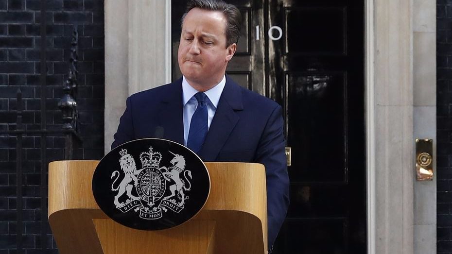 Cameron asume su gran derrota y dimite