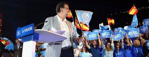 Rajoy cierra la campaña hablando más de Podemos que de sus propuestas: 