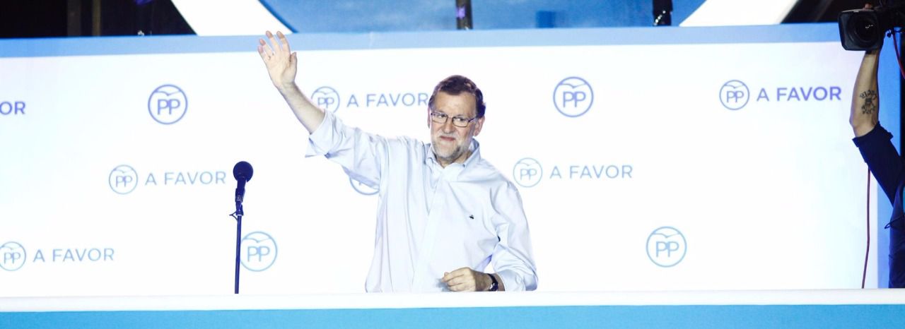 Rajoy buscará una "fórmula de gobierno con mayoría" con el PSOE, pero no descarta intentarlo también con C's, PNV y CC