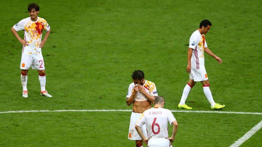 El fin de una era: La Roja campeona se destiñe