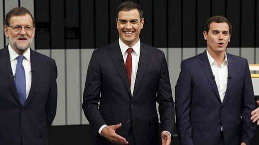 Rivera desvela que ha propuesto a Rajoy y a Sánchez una mesa a tres y la han rechazado