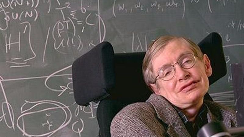 Liberan a la acosadora de Stephen Hawking