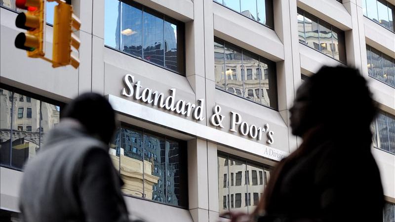 Standard & Poor's mejora al 2,8% la previsión de crecimiento para España