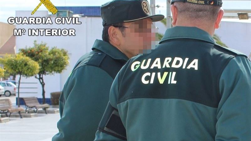 La Guardia Civil registra varios ayuntamientos de toda España, la mayoría en Cataluña, por amaño de contratos públicos