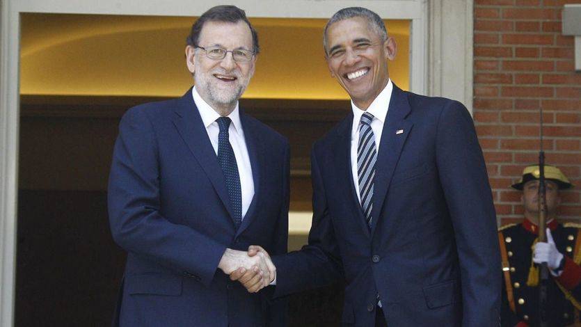 Obama bendice a Rajoy en 20 horas de despropósito total: una visita 'militar' que pasó como una ola