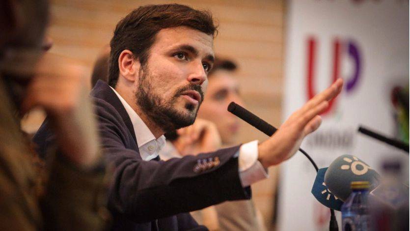 Alberto Garzón reprocha a Ferraz que no proponga alternativa al Gobierno de Rajoy