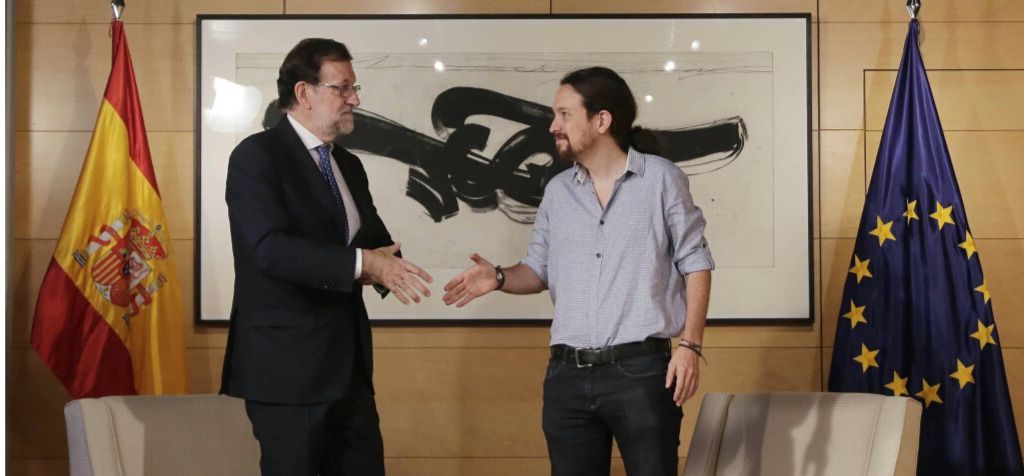 Rajoy se reúne con Iglesias y le deja claro que ahora su intención es formar Gobierno