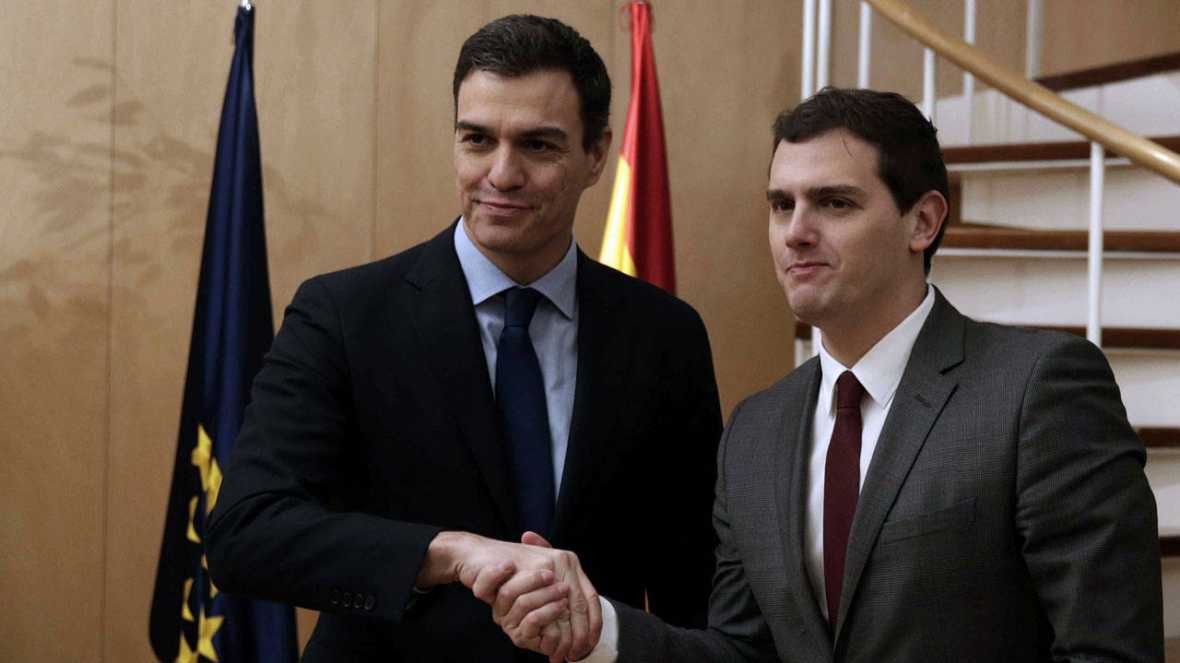 PSOE y Ciudadanos coinciden por separado en rechazar el documento del PP para negociar la investidura de Rajoy