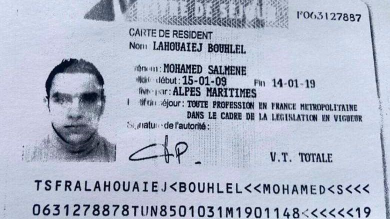 Mohamed Lahouaiej Bouhlel en una foto de su Carta de Residencia dada a conocer por el Gobierno francés.