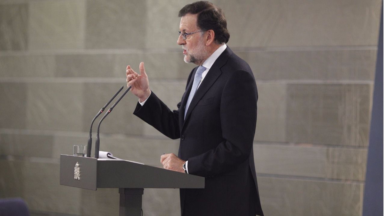 Rajoy se abre a gobernar en minoría, pero pide a PSOE y C's "responsabilidad" para poder aprobar el déficit o los Presupuestos