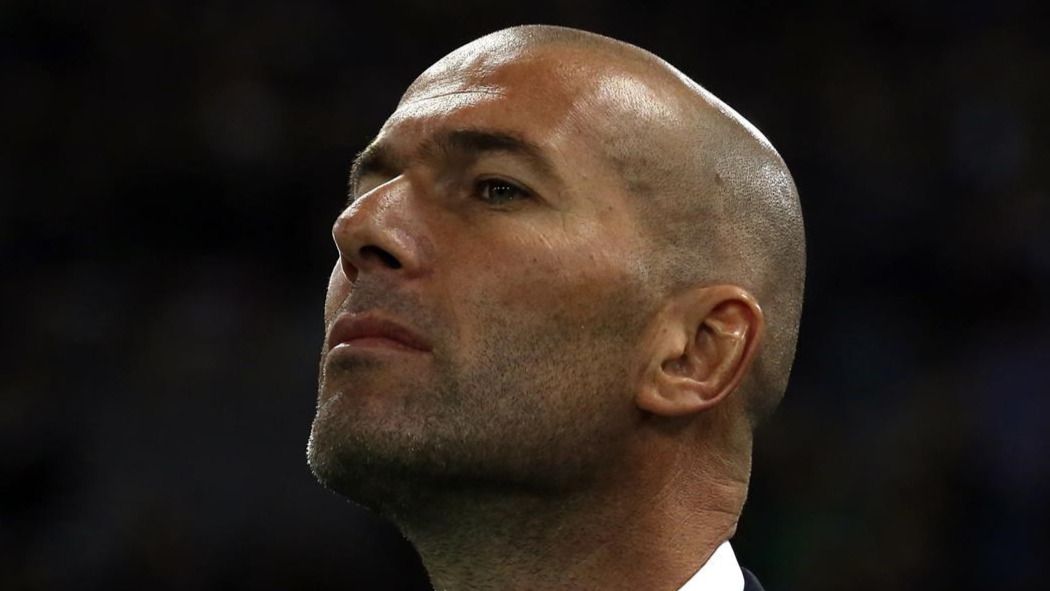 Zidane pone fin al culebrón James: "Se va a quedar en el Madrid"