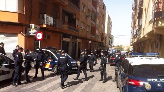 Una tragicomedia sin precedentes: un pedo causa un tiroteo en Valencia