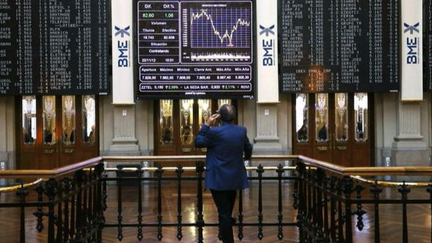 Las dudas sobre la banca arrastran al Ibex casi un 3%: los test no convencen