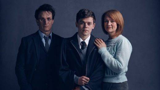 Dos días, dos millones de copias: La magia y éxito de Harry Potter vuelven pisando fuerte