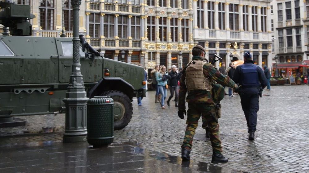 Un hombre hiere a machetazos a dos policías en Charleroi (Bélgica) al grito de "Allahu Akbar"