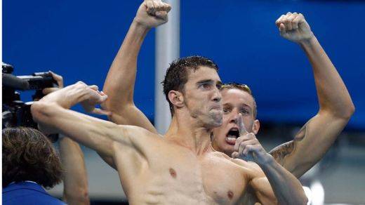 Y van 23: nuevo oro olímpico para el mítico Michael Phelps