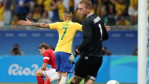 El Brasil de Neymar despierta a tiempo y evita un fracaso olímpico con una goleada a Dinamarca (4-0)