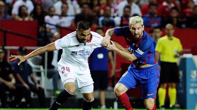 Supercopa: el Sevilla pone el esfuerzo y el Barça la puntería en el Pizjuán (0-2)