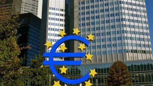 La eurozona registró un superávit comercial de 134.500 millones hasta junio, un 20% más