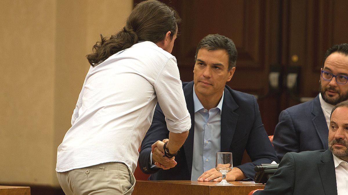 Sánchez confirma contactos con Pablo Iglesias pero echa balones fuera: "Es tiempo de Rajoy"