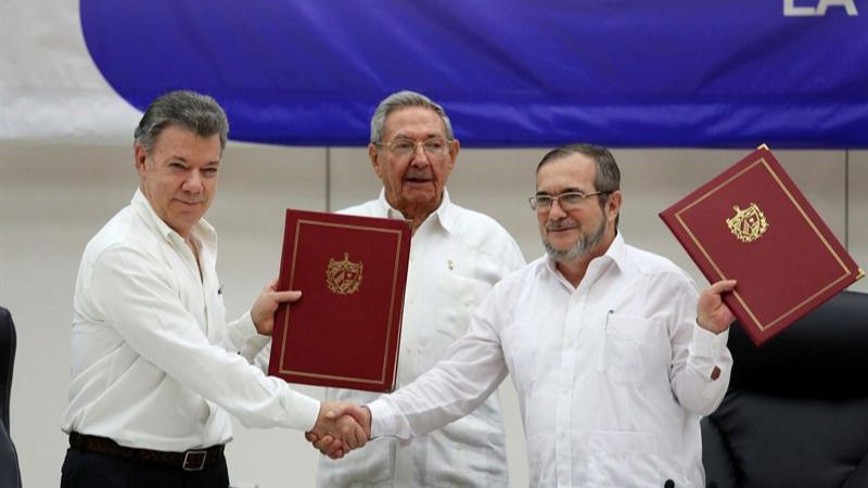 La paz ya es efectiva en Colombia: las FARC anuncian el alto el fuego definitivo