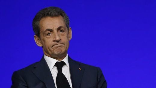 Sarkozy se moja: dice que reformará la Constitución para prohibir el uso del burkini si gana las presidenciales