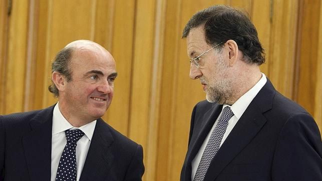 Rajoy y De Guindos se quedan solos en el PP defendiendo a Soria para el Banco Mundial