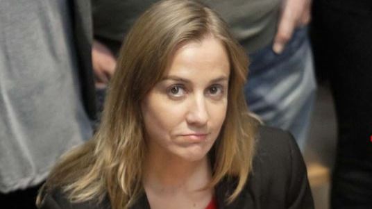Pablo Iglesias vs. Tania Sánchez, la revancha: la diputada se queda sin Comisión de Defensa
