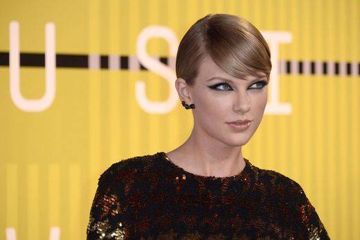 Taylor Swift dona 5.000 dólares para costear el funeral de uno de sus fans