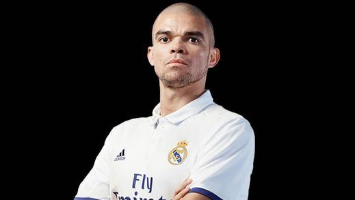 Pepe mantiene en vilo a los madridistas sobre su renovación