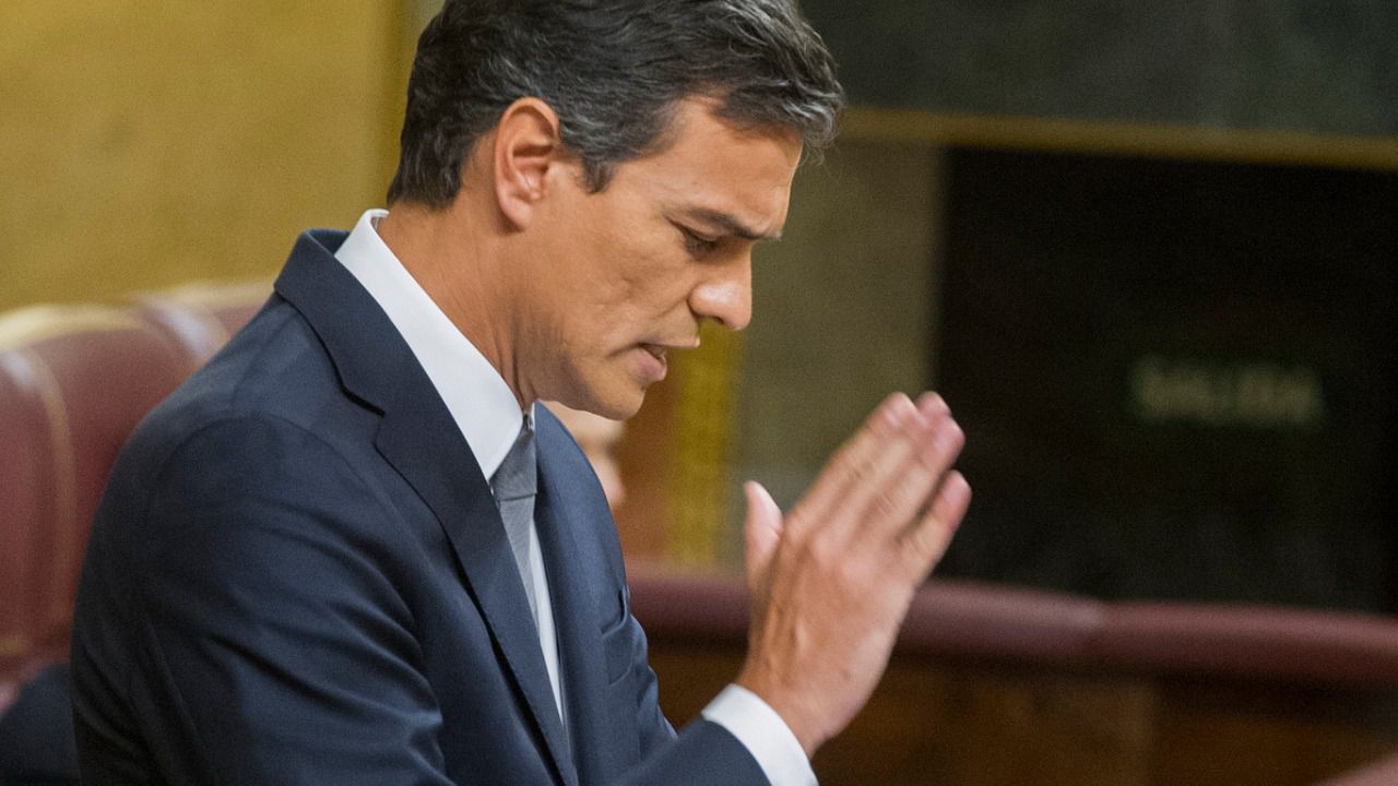 Los críticos de la Comisión de Garantías dan por "disuelta" la Ejecutiva de Sánchez