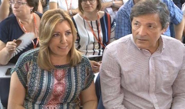 &gt;&gt; Javier Fernández firma y Susana Díaz dispone: la baronesa andaluza controla la mayoría de la gestora