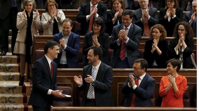 Fernández atará en corto al Grupo Parlamentario Socialista el martes: no habrá libertad de voto