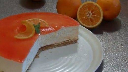 Tarta de mousse de naranja: cremosa y deliciosa