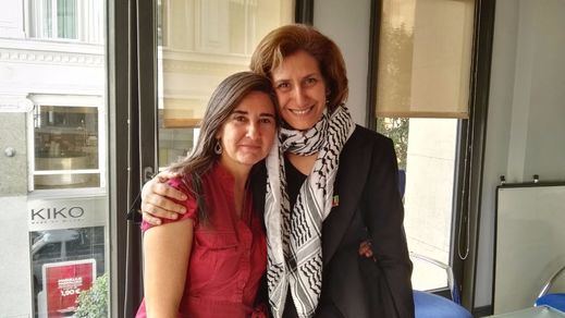 Jaldía Abubakra y Sandra Barrilaro, de 'Mujeres Rumbo a Gaza', narran su experiencia a bordo del Zaytouna