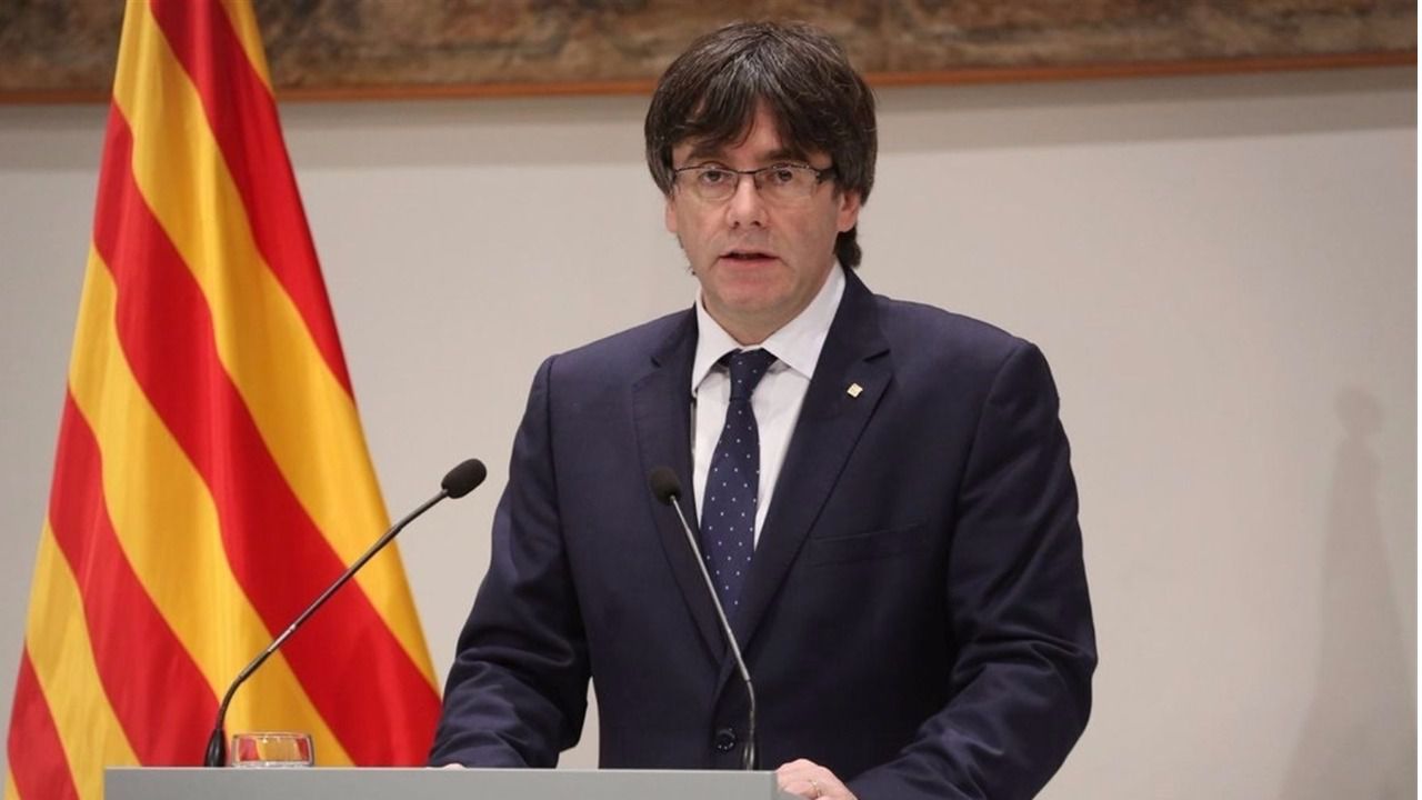 Puigdemont sorprende con un durísimo ultimátum a sus aliados de la CUP: "No habrá referéndum si no hay Presupuestos"