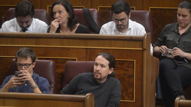 > PSOE y C's recelan del discurso de Rajoy y Podemos carga contra los socialistas
