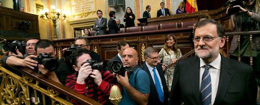 Rajoy logra la investidura casi un año después y con la bochornosa abstención del PSOE