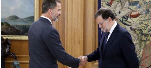 Felipe VI debuta como confirmante de alternativa de Gobierno: Rajoy jura su cargo de presidente en la mañana de este lunes
