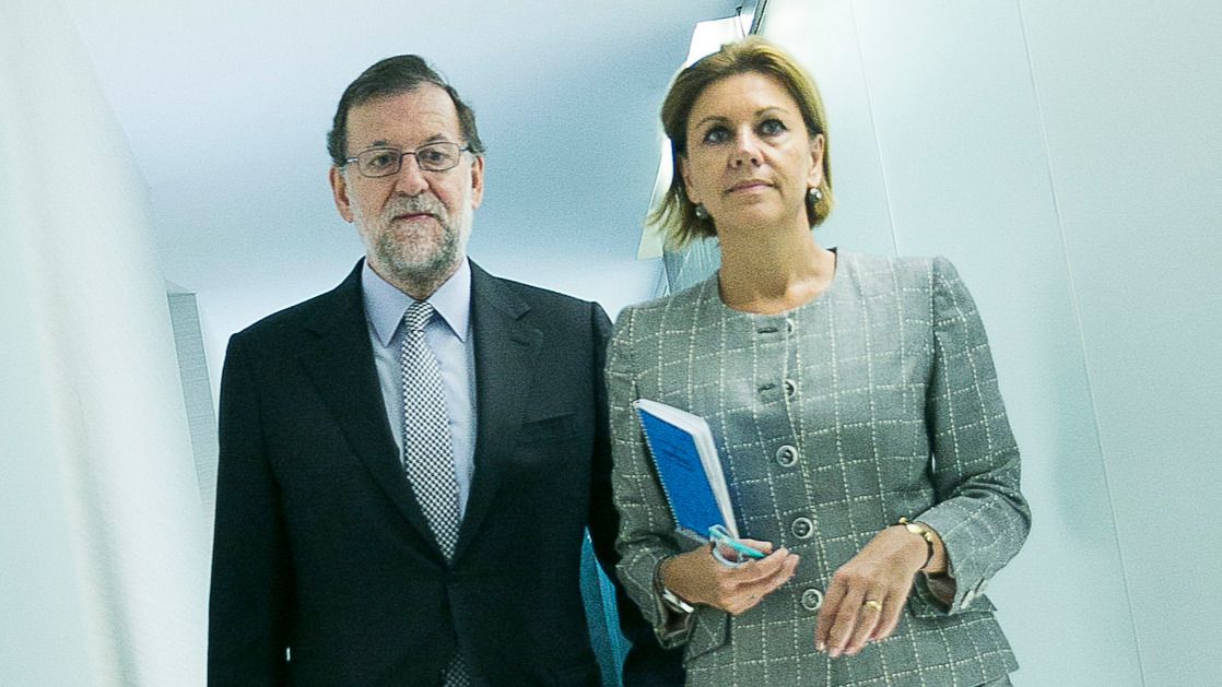 Cospedal tiene todas las papeletas para debutar al fin como ministra: las quinielas de Rajoy para esta tarde