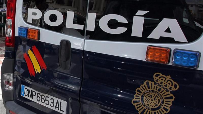 4 detenidos, entre ellos la madre de la víctima, por violar durante 2 años a una menor