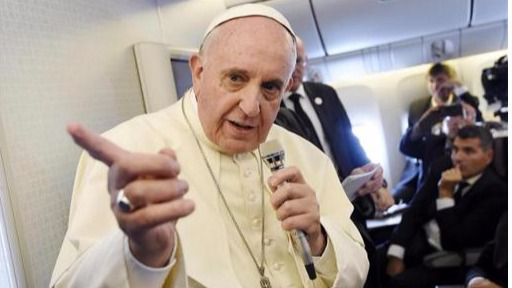 El Papa acusa a los comunistas de 'plagio' y analiza así la nueva era Trump