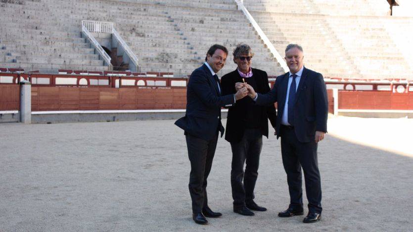 Simón Casas ya es el jefe mundial del toreo: el empresario toma posesión de 'su' plaza de Las Ventas