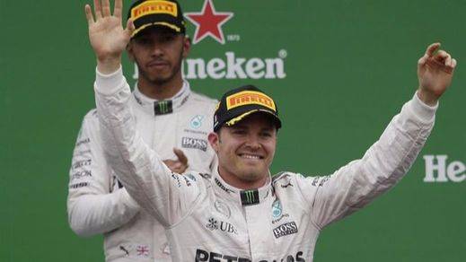Rosberg aguanta el empuje de Hamilton y se proclama campeón del mundo de Fórmula 1