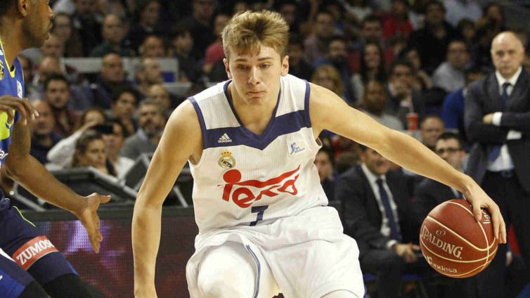 Doncic, cada día más niño prodigio, sigue haciendo historia con sus récords